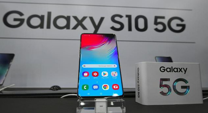 samsung-first-5g-phone-reached-at-market