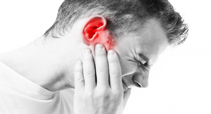 ear-ache-might-be-a-sign-of-ear-cancer