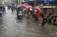 mumbai-receives-heavy-rainfall-temperature-settles-at-27-degrees-celsius