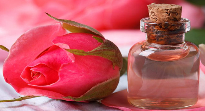 rose-water-tips-for-anti-aging